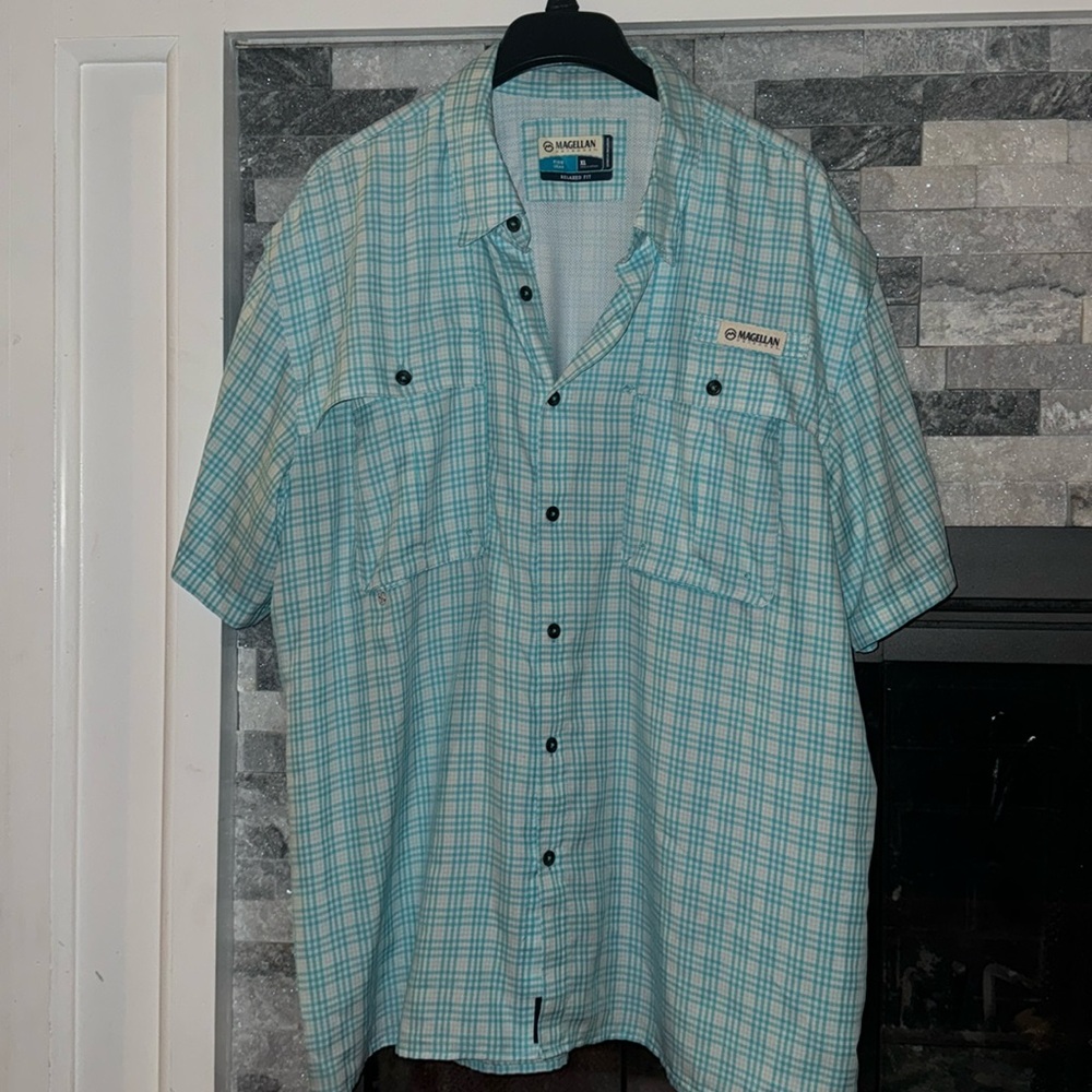 Men’s XL Magellan Fish Gear Button Up Shirt with Pearl-Like Buttons